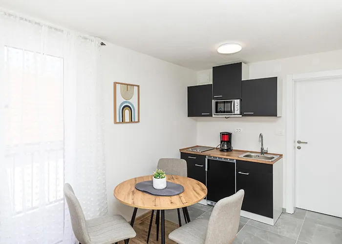 Simic Apartment