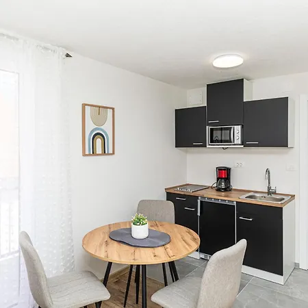 Simic Apartment